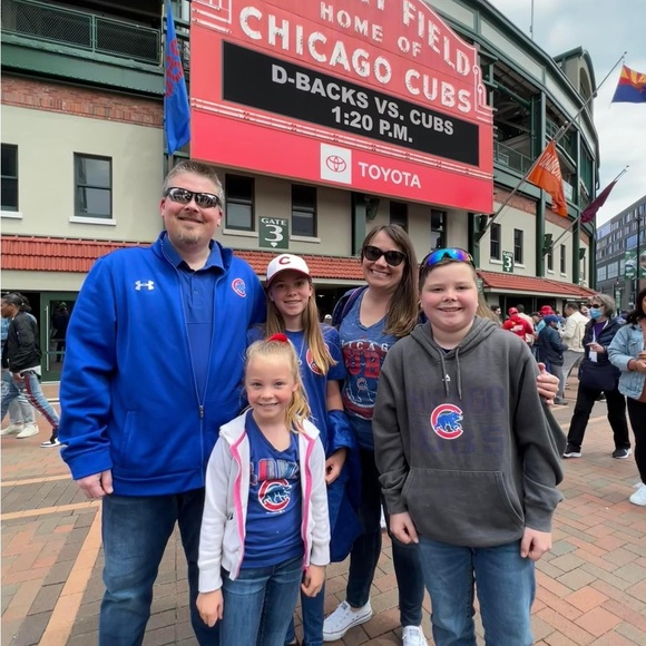 I’m a lucky family man who is grateful for everything - Picture 4 of 5